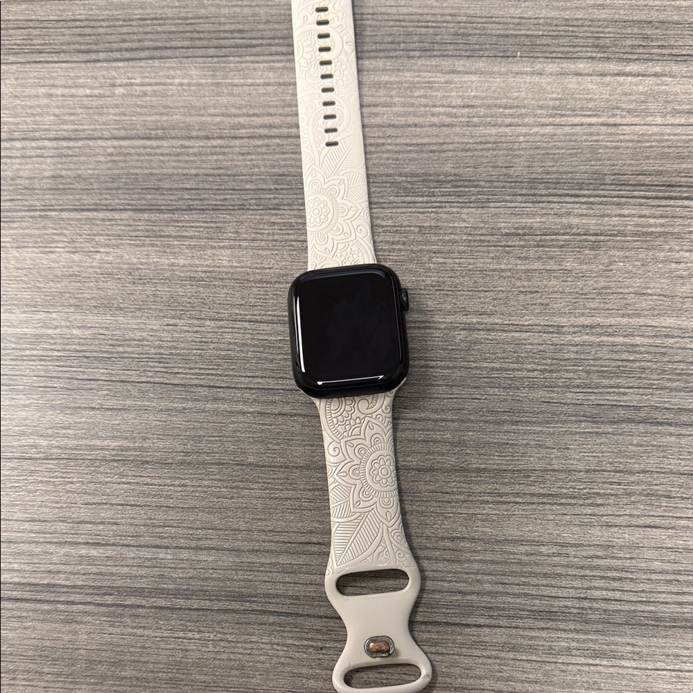 Apple Smartwatch Series 7 45mm with Black Face and Patterned White Band